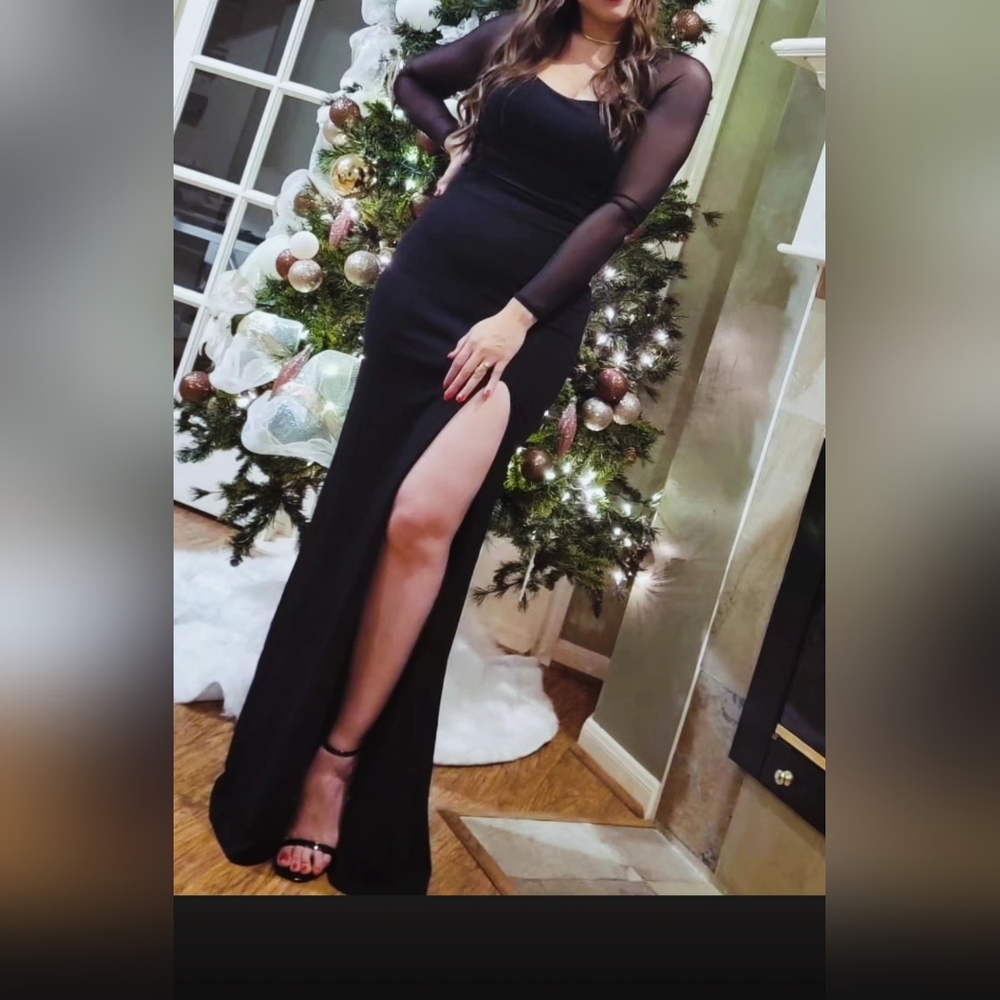 Elegant Black Evening Gown